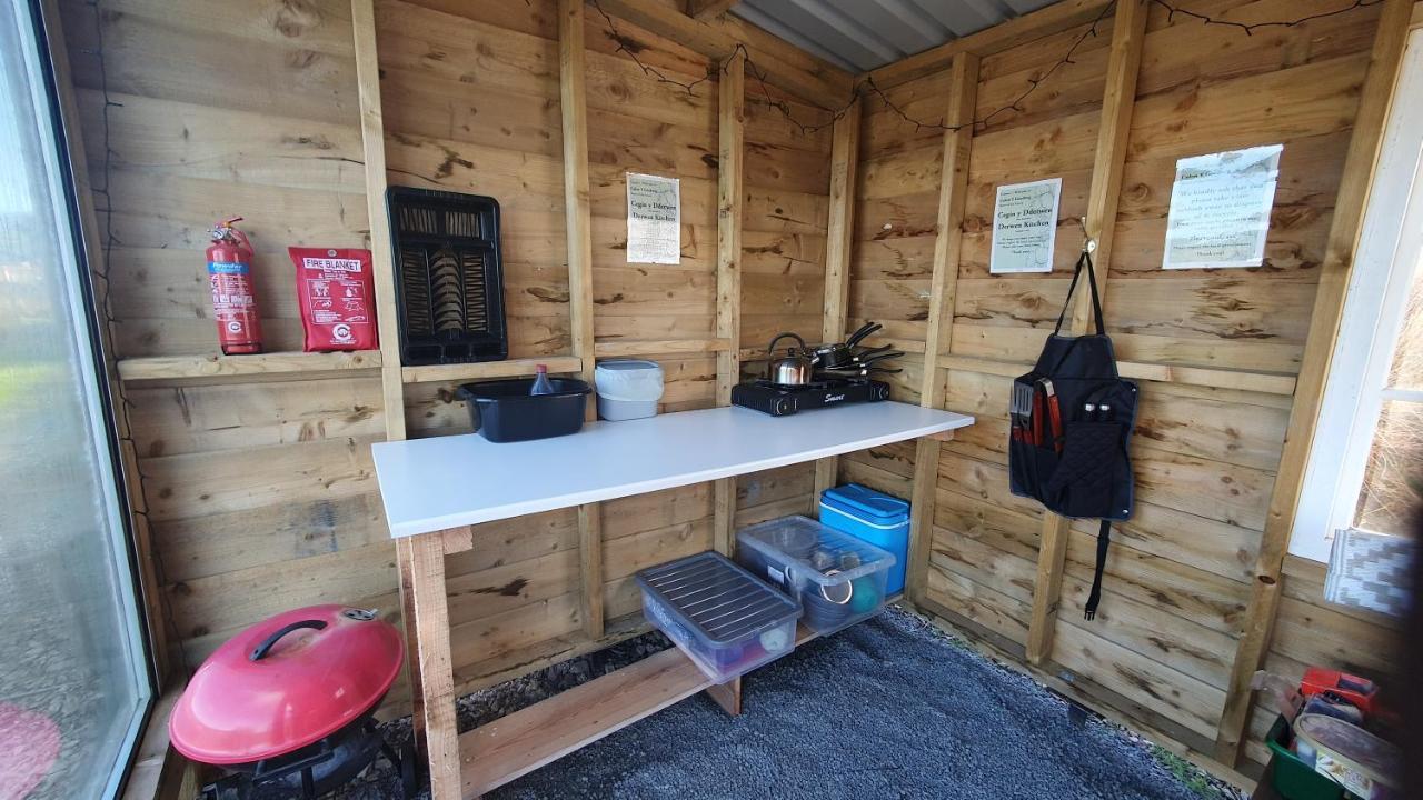 Отель Calon Y Goedwig Glamping Лландовери Экстерьер фото